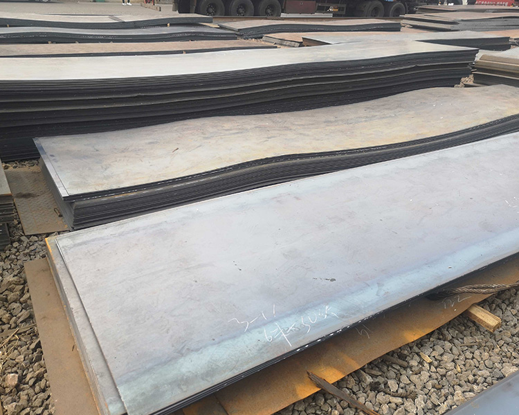 鑫福厚钢板厂家：山西中厚板的切割模板是由什么组成的？